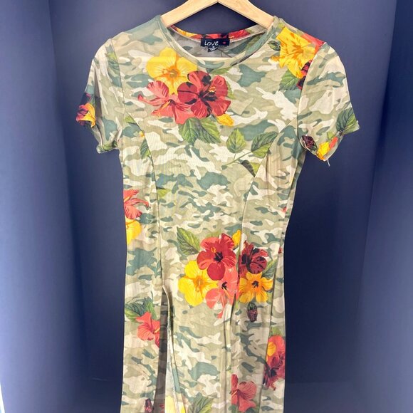 LOVE Floral Camouflage Print Short-Sleeve Maxi Dress - Picture 3 of 4